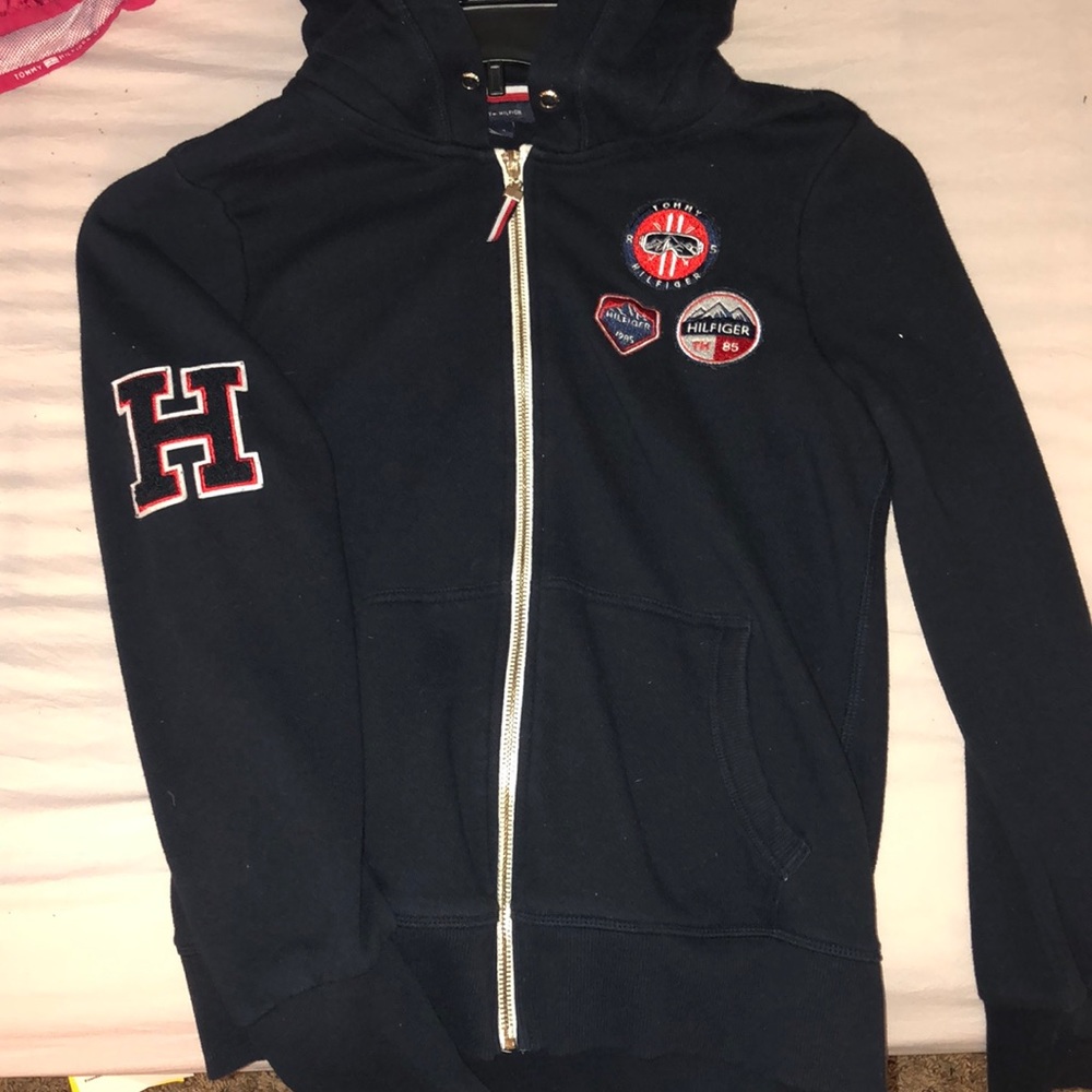 Tommy sweater